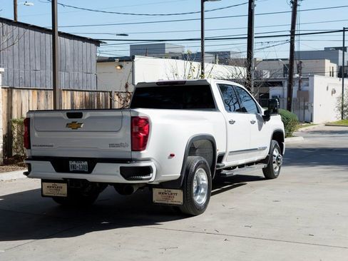 Used 2024 Chevrolet Silverado 3500 High Country w/ High Country Premium Package image 6