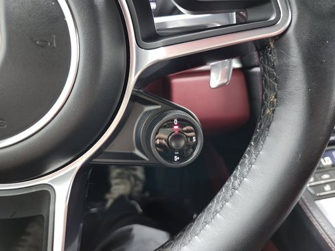 Used 2017 Porsche 718 Cayman S RWD image 31
