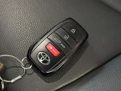 Used 2025 Toyota Grand Highlander LE image 28