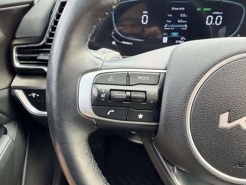 Used 2023 Kia Sportage EX image 8