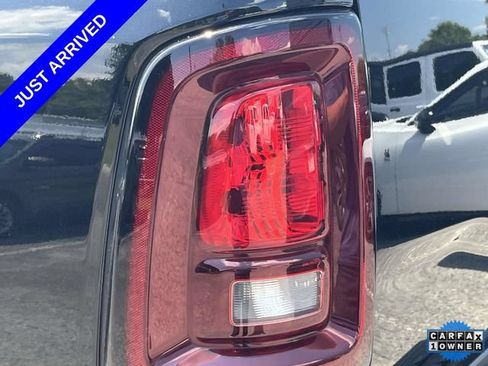 Used 2025 RAM 2500 Big Horn AWD/4WD image 11