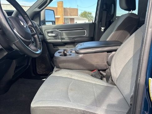 Used 2023 RAM 2500 Big Horn w/ Level 1 Equipment Group image 18