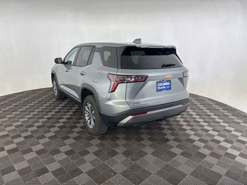 Used 2026 Chevrolet Equinox LT AWD/4WD image 9