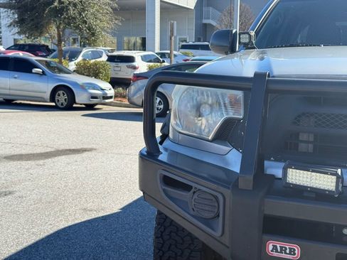 Used 2014 Toyota Tacoma 4x4 Double Cab image 24