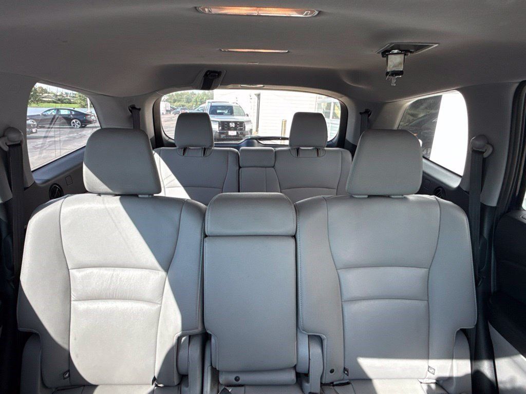 Used 2017 Honda Pilot EX-L image 12
