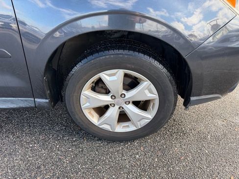 Used 2016 Subaru Forester 2.5i Limited image 4