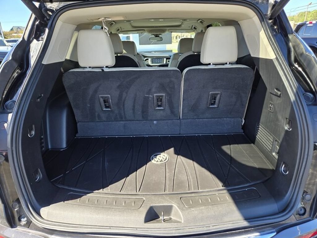 Used 2020 Buick Enclave Premium w/ Sun and Sites Package FWD image 19