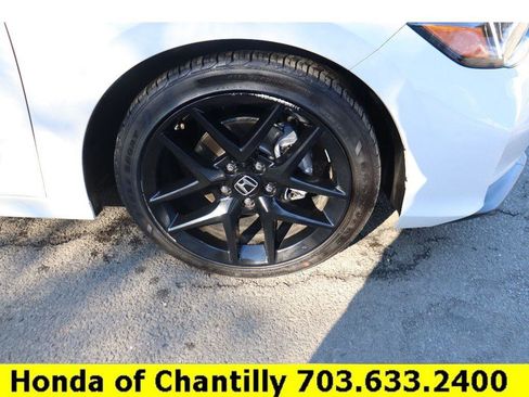 Certified 2025 Honda Civic Sport image 29