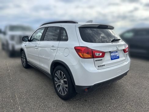 Used 2017 Mitsubishi Outlander Sport SEL AWD/4WD image 4