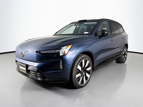 New 2025 Volvo EX90 Ultra image 3