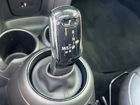 Used 2020 MINI Cooper 2-Door Hardtop image 22