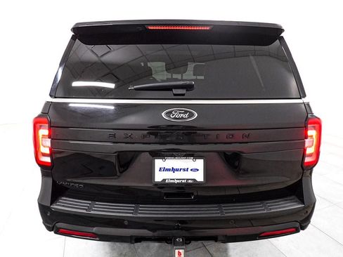 Used 2023 Ford Expedition Limited AWD/4WD image 6