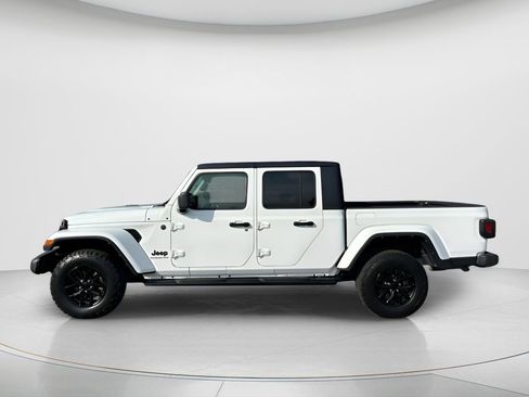 Used 2022 Jeep Gladiator Sport AWD/4WD image 8