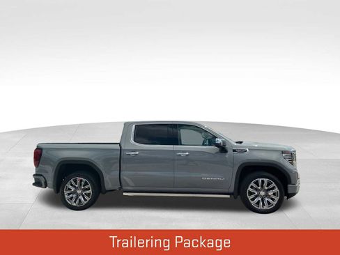 Used 2025 GMC Sierra 1500 Denali w/ Denali Reserve Package AWD/4WD image 4