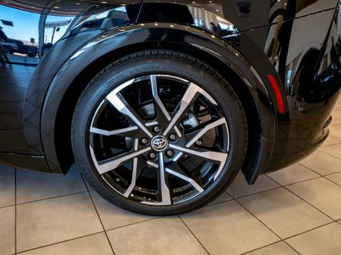 New 2026 Toyota Prius Plug-In Hybrid image 4