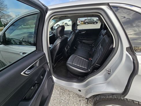 Used 2015 Ford Edge SEL w/ Equipment Group 201A image 19