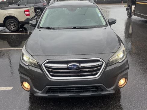 Used 2019 Subaru Outback 2.5i Limited AWD/4WD image 4