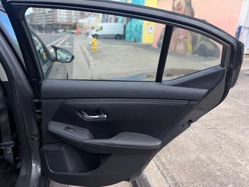Used 2021 Nissan Sentra SR FWD image 14