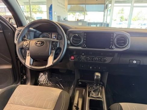 Used 2023 Toyota Tacoma TRD Off-Road AWD/4WD image 27