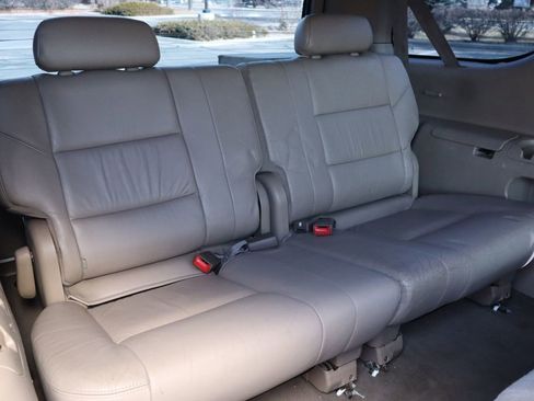 Used 2003 Toyota Sequoia Limited image 22