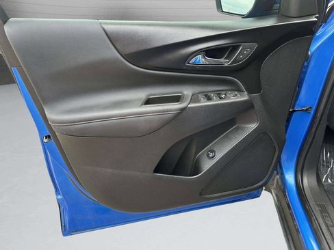 Used 2024 Chevrolet Equinox RS image 11