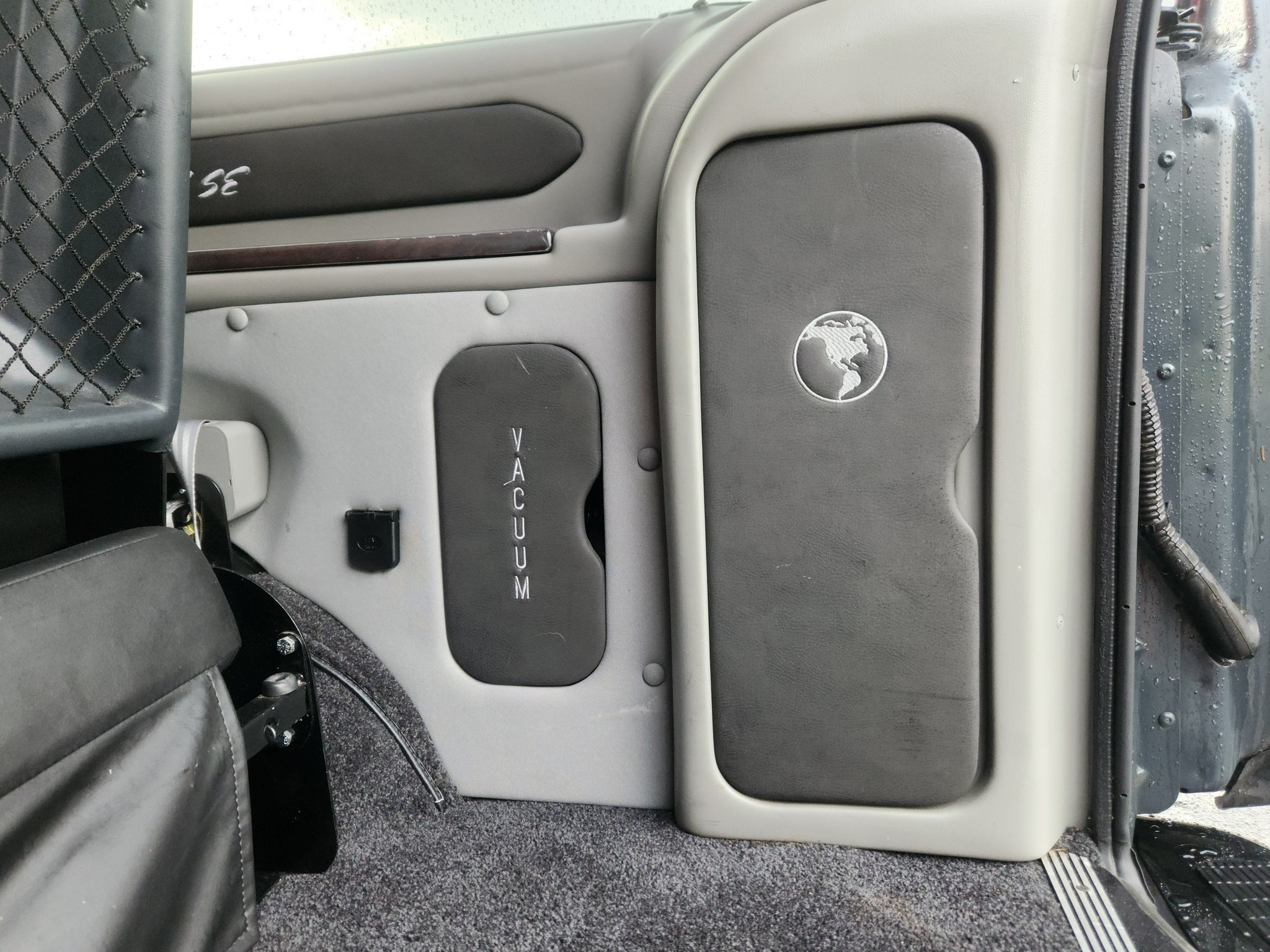 Used 2017 GMC Savana 2500 RWD image 19