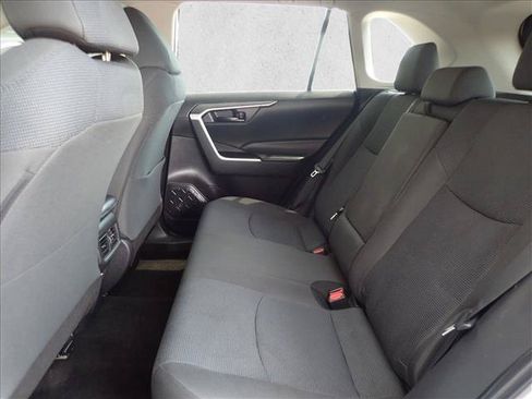 Certified 2023 Toyota RAV4 LE AWD/4WD image 9