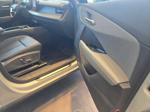 New 2026 Audi Q3 quattro 2.0T AWD/4WD image 10