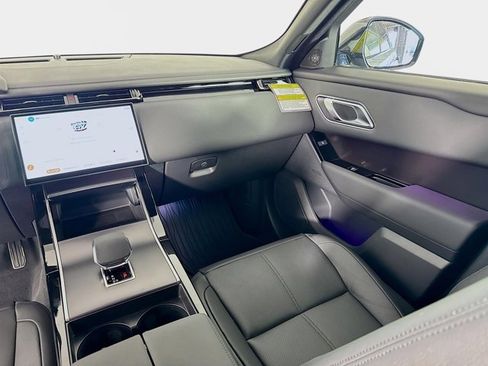 Used 2026 Land Rover Range Rover Velar Dynamic SE image 26