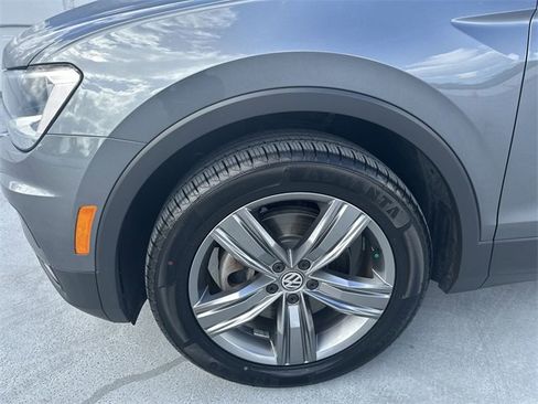Used 2020 Volkswagen Tiguan SEL image 19