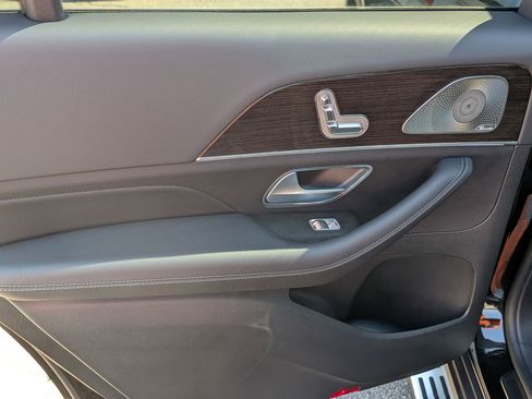 Certified 2025 Mercedes-Benz GLS 450 4MATIC image 24