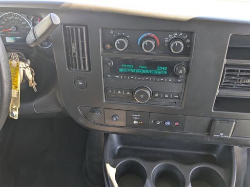 Used 2023 Chevrolet Express 2500 WORK VAN w/ Driver Convenience Package image 17