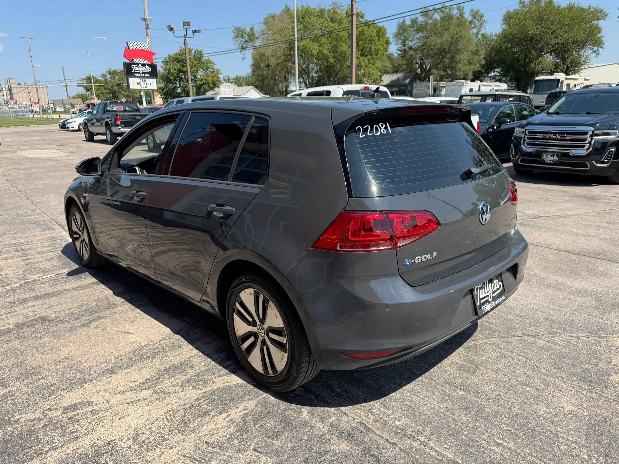 Used 2015 Volkswagen e-Golf SEL Premium FWD image 5