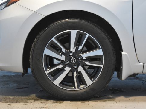 New 2025 Nissan Versa SV w/ Trunk Package image 20