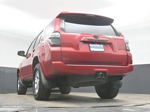 Used 2018 Toyota 4Runner SR5 AWD/4WD image 45