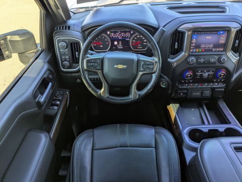 Used 2021 Chevrolet Silverado 2500 High Country w/ Z71 Off-Road Package image 17