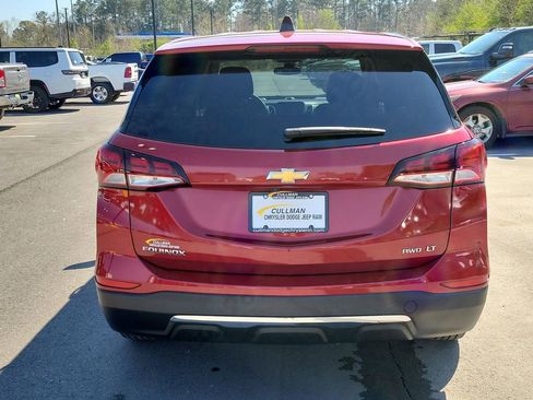 Used 2023 Chevrolet Equinox LT image 4