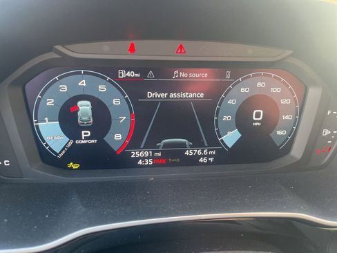 Used 2024 Audi Q3 2.0T Premium image 13