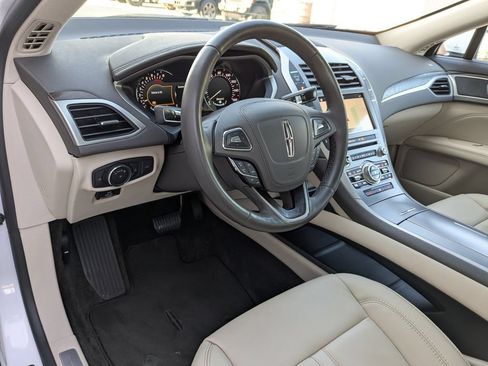 Used 2017 Lincoln MKZ Select w/ Select Plus Package AWD/4WD image 2