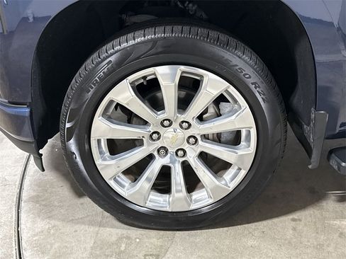 Used 2019 Chevrolet Silverado 1500 High Country w/ Trailer Camera Package image 27