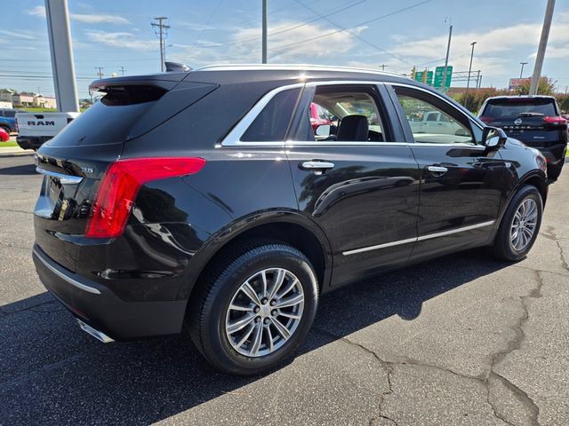 Used 2018 Cadillac XT5 Luxury w/ Driver Awareness Package FWD image 8