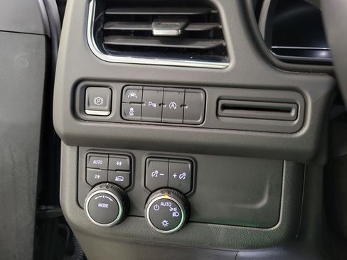 Used 2023 Chevrolet Tahoe LT image 24