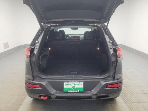 Used 2018 Jeep Cherokee Trailhawk w/ Quick Order Package 27L AWD/4WD image 29