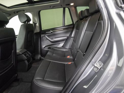Used 2017 BMW X3 sDrive28i image 9