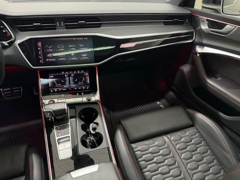 Used 2021 Audi RS 7 Sportback w/ RS 7 Executive Package AWD/4WD image 9