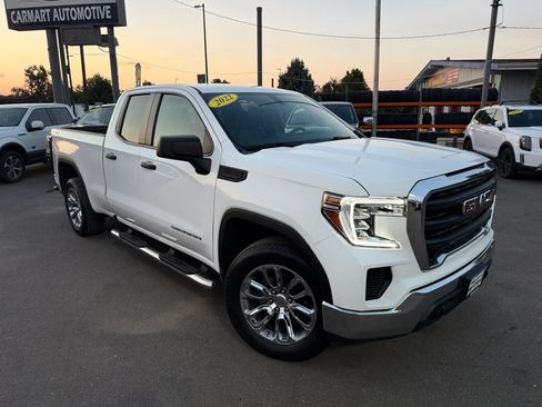 Used 2022 GMC Sierra 1500 Pro w/ Sierra Value Package AWD/4WD image 3