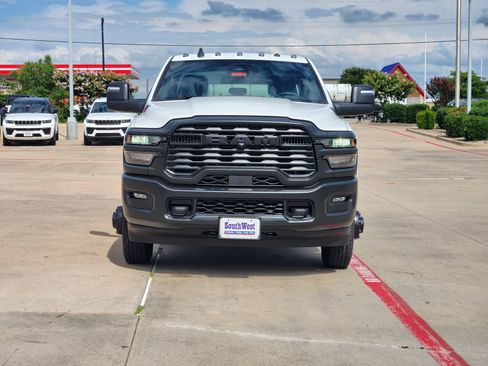 New 2026 RAM 3500 Tradesman AWD/4WD image 6