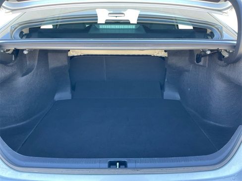 Used 2024 Toyota Camry SE image 13