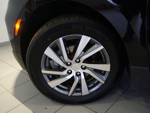Used 2024 Chevrolet Equinox LT w/ LPO, Floor Liner Package FWD image 29