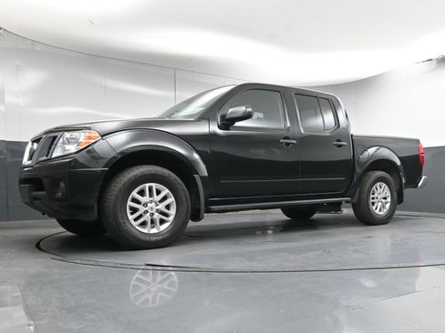 Used 2016 Nissan Frontier SV image 20